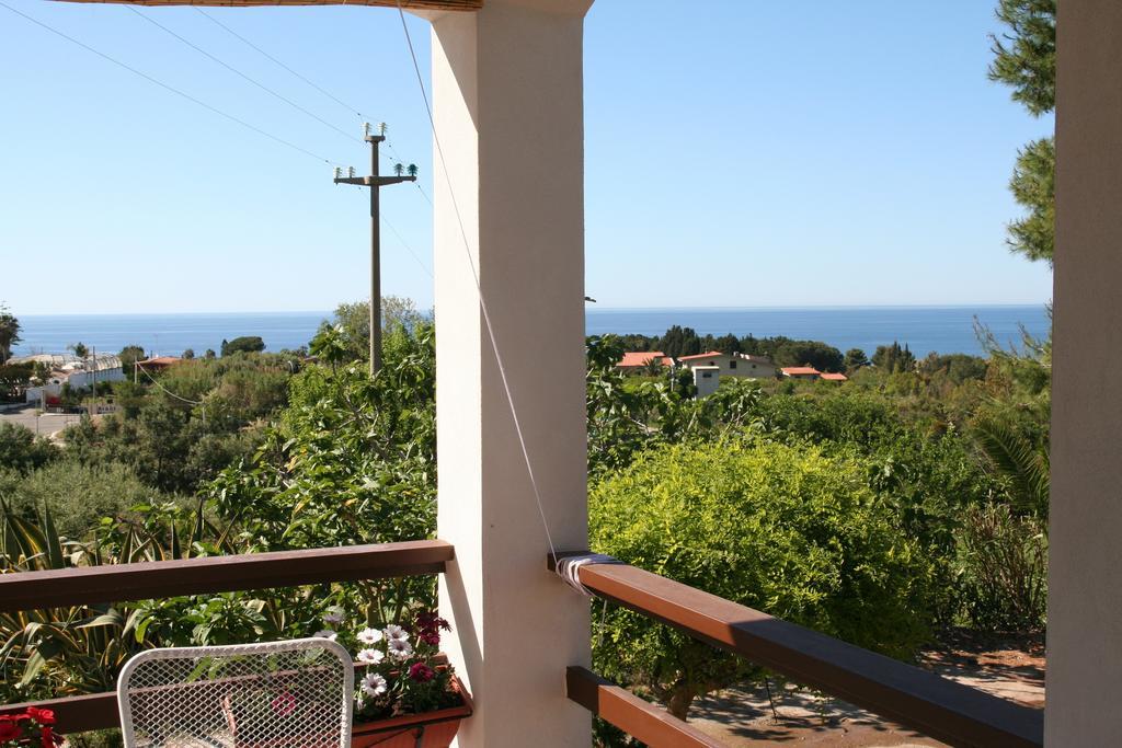 B&B A Casa Di Picci Santa Domenica  Exteriér fotografie
